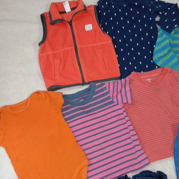 Carter's 18M Bundle - Picture 4 of 8